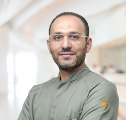 د/احمد سمير - طبيب أسنان عام